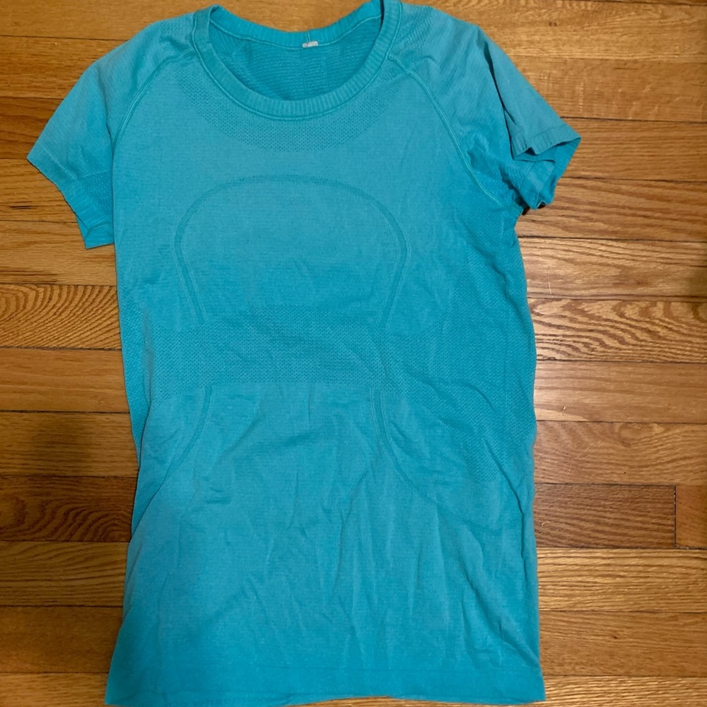 Lululemon swiftly tech short sleeve
